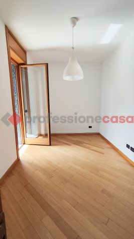 Luminoso Trilocale con Terrazzini - Foto 8
