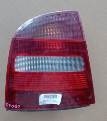 TRASPARENTE FANALE POST.S. BERL SKODA OCTAVIA (1U) 999-U57080 Parti elettriche  Fanaleria  Fanali  Fanale post. sx. SKODA - OCTAVIA - 01-05-1997 - 01-