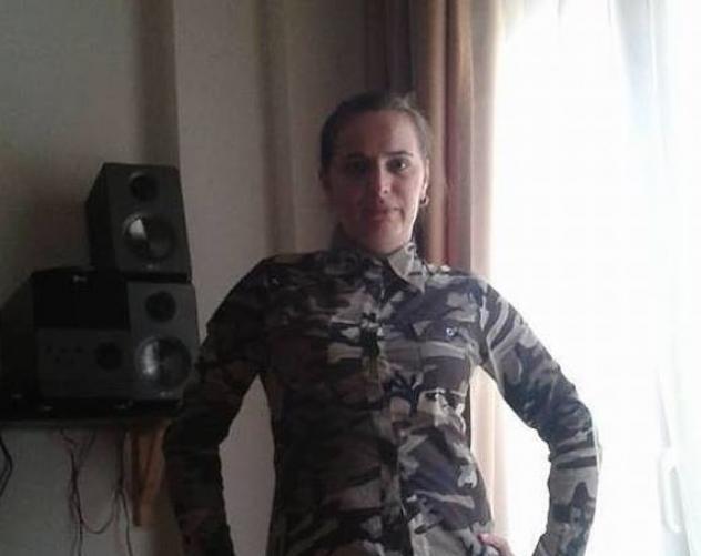 SempreVittoria: alta 160cm, 57kg, cerco uomo vicino Tel: