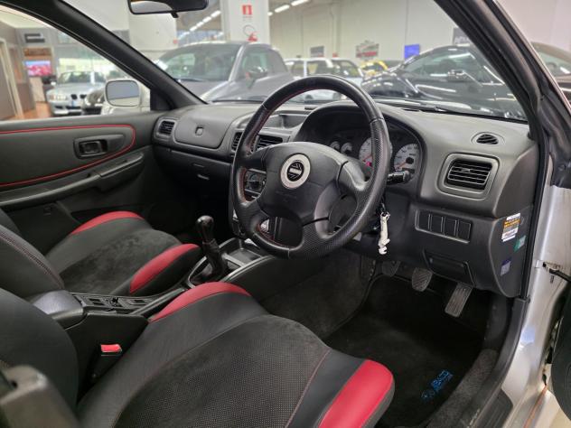Subaru Impreza 2.0i T 16V cat 4WD 280cv guida a destra - Foto 9