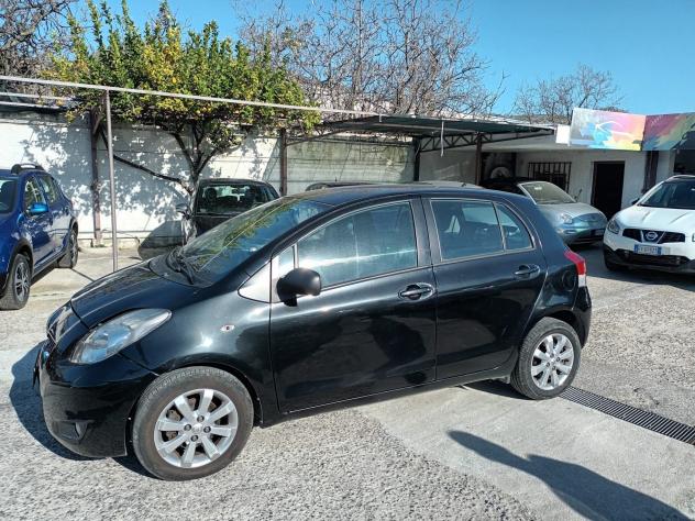 Toyota Yaris 1.4 D-4D DPF 5 porte M-MT Sol - Foto 8