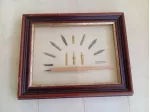 Quadretto vintage con collezione pennini d'epoca