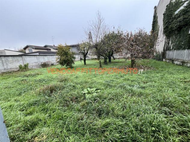 MAGAZZINO CON NEGOZIO-UFFICIO ED AREA DI PERTINENZA - Foto 4