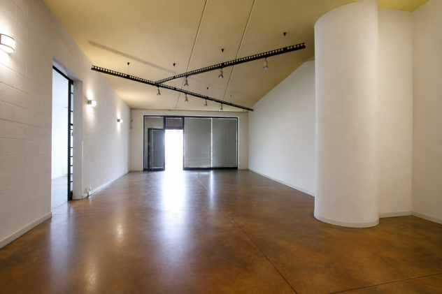 Locale comm.le/Fondo in affitto a Cascina 200 mq Rif: 1419086
