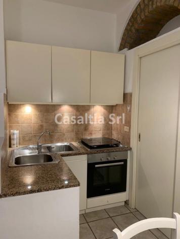 Monolocale ristrutturato con cucina abitabile e riscaldamento autonomo - Foto 7