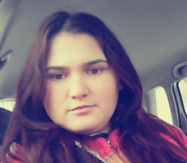 Yolanda_Yol: alta 161cm, 70kg, cerco uomo vicino Tel: