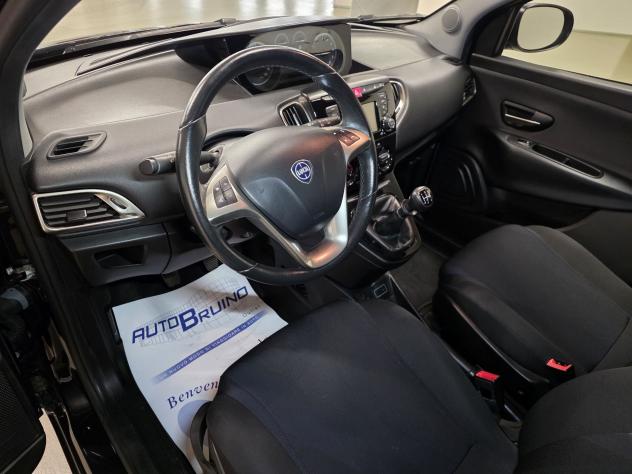 Lancia Ypsilon 1.2 69cv GPL Ecochic Gold - Foto 9
