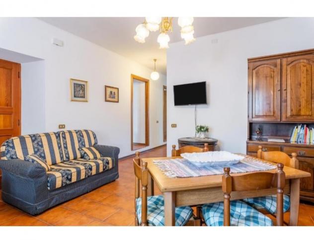 Casa semindipendente in vendita a Castelnuovo di Garfagnana 225 mq Rif: 1166194 - Foto 4