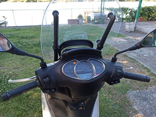Vendesi Scooter Piaggio MADLEY 150 ABS - Foto 5