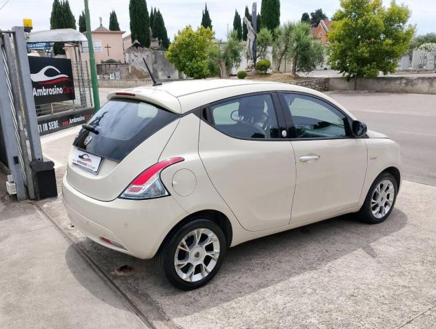 LANCIA - Ypsilon - 1.2 69 CV 5p. GPL Ecochic Gold - Foto 7