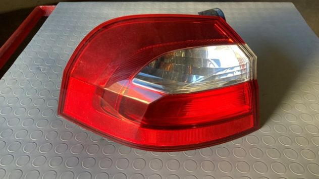 Fanale posteriore SX Kia Rio del 2015 - Foto 2