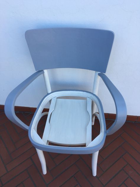 sedia - poltrona (comoda) degli anni 40 vintage shabby bianco grigio - Foto 5