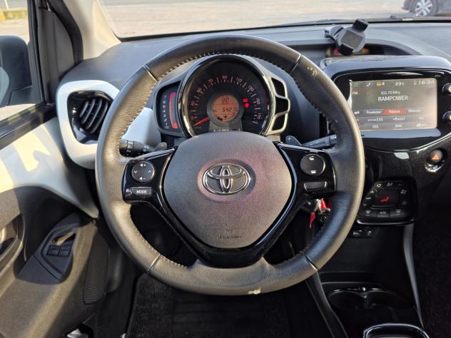 Toyota Aygo 1.0 VVT-i 69 CV 5 porte x-cite MMT 2014-E5B Automatico NEO - Foto 8