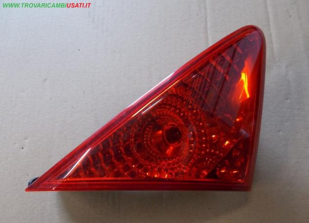 FANALE POST. PARTE INT. S. PEUGEOT 3008 (T8)  Parti elettriche  Fanaleria  Fanali  Fanale post. sx. PEUGEOT - 3008 - 01-04-2009 - 01-01-2014