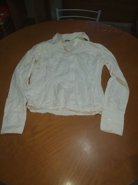 set vestiti donna taglia 46. 1 jeans Sisley  1 camicetta bianca Benetton  1 magl - Foto 6