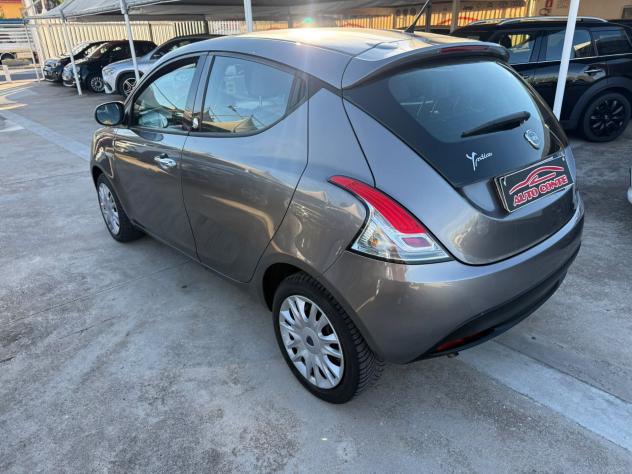 Lancia Ypsilon 1.2 69 CV 5 porte GPL Ecochic Gold - Foto 6