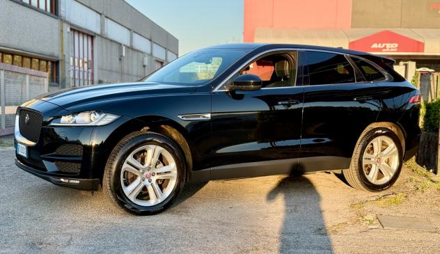 Jaguar F-Pace 2.0 D 180 CV AWD aut. Portfolio 2017 - Foto 8