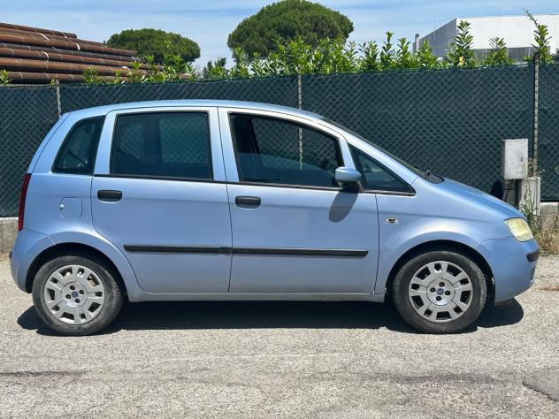 Fiat Idea 1.4 16V Dynamic - Foto 2