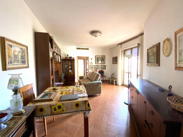 Ottimo trilocale con terrazzo. - Foto 3
