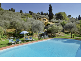 Villa in affitto a Camaiore 400 mq  Rif: 1031607