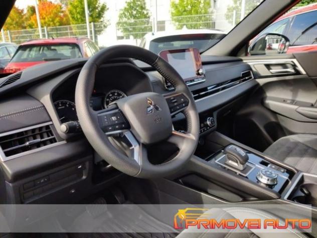 MITSUBISHI Outlander 2.0 4WD Black Edition 7 posti rif. 20347594 - Foto 3