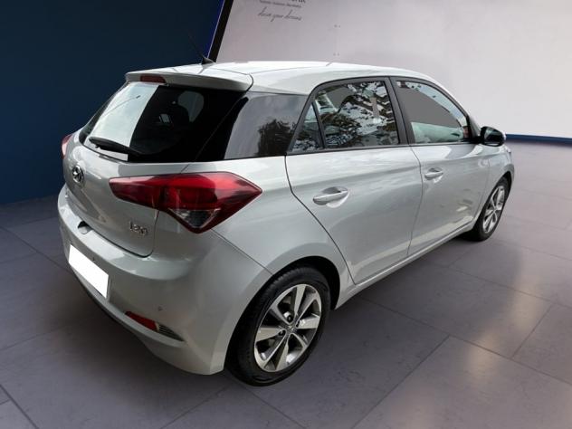 Hyundai i20 i20 5p 1.1 crdi Login 75cv - Foto 6