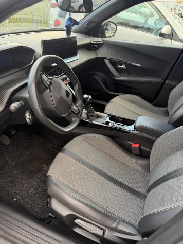 Peugeot 2008 PureTech 100 S&S Allure - Foto 10