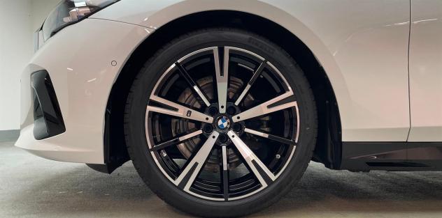 BMW Serie 5 520d sDrive M Sport Gancio Adaptive LED 20" Allarme - Foto 4