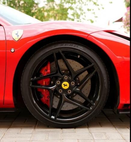 Ferrari F8 Spider - Foto 5