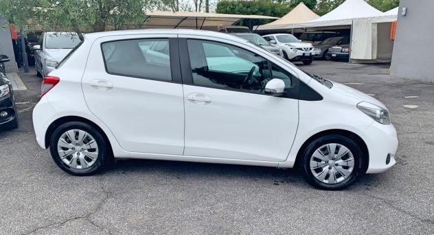 Toyota Yaris Yaris 1.3 5 porte Lounge - Foto 2