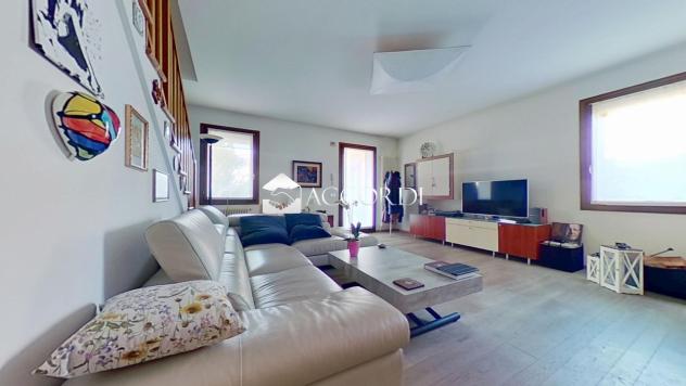 VILLA A SCHIERA di 5 vani e di 190 mq (MONTEBELLUNA) rif. DG368 - Foto 8