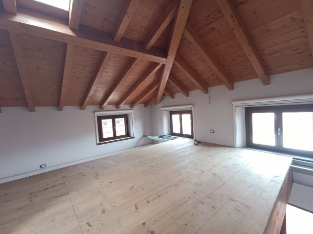 APPARTAMENTO ULTIMO PIANO, NUOVISSIMO - Foto 7