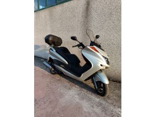 Yamaha Majesty 250 Scooter Usato Anno 2001 - Solopaca