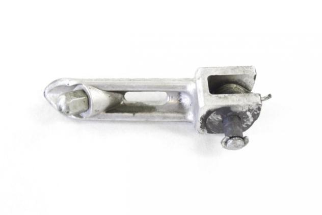 SUZUKI GSX R 600 4351641G00 PEDANA ANTERIORE DESTRA 06 - 07 FRONT RIGHT FOOTREST - Foto 2