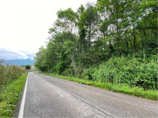 Terreno di 2550 m² in vendita a Galbiate