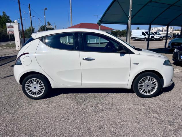 Lancia Ypsilon 1.3 MJT 16V 95 CV 5 porte S&S Mya - Foto 2