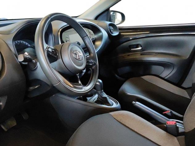 Toyota Aygo X 1.0B (72 CV) Active S-CVT - Foto 8