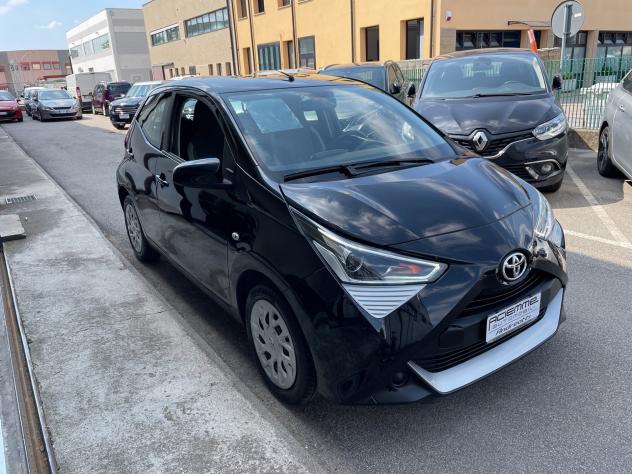 Toyota Aygo Connect 1.0 VVT-i 72CV 5 porte x-business