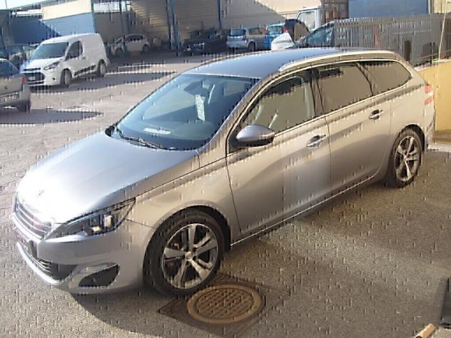 Peugeot 308 BlueHDi 120 SW Allure -2016 - Foto 5