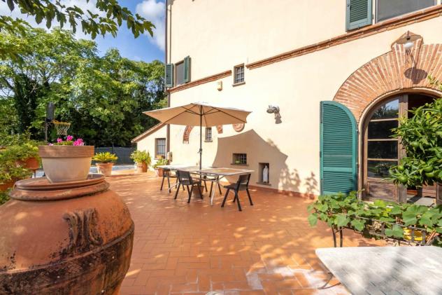 Casale in vendita a Cascina 300 mq Rif: 1358979