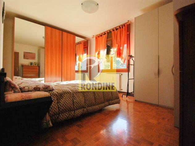 Spazioso appartamento in ottimo stato con 3 camere da letto - Foto 13