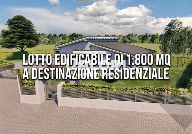 GRANDE LOTTO EDIFICABILE IMMERSO NEL VERDE CON ELEVATA CUBATURA E TOTALE INDIPENDENZA