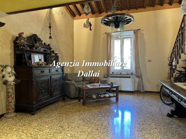 Appartamento con terrazzo, garage e cantina - Foto 8