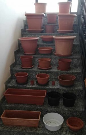 Vaso angolare in plastica + sottovaso piante fiori - Foto 5