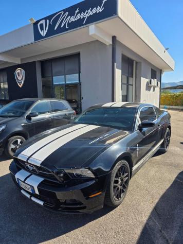 FORD - Mustang - V6 Premium Coupé
