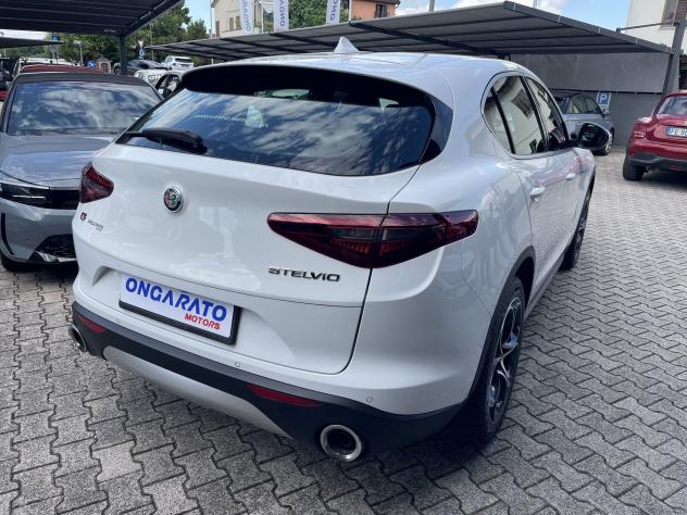Alfa Romeo Stelvio 2.2 Turbo Diesel 210CV AT8 Q4 Executive - Foto 4