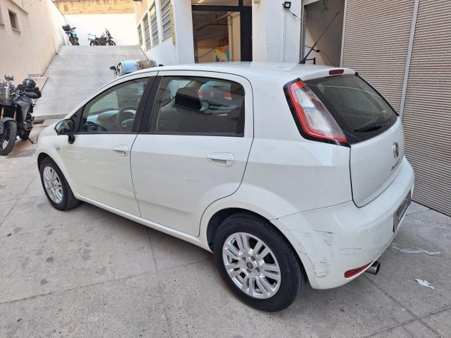 Fiat Punto 1.3 MJT II S&S 85 CV 5 porte ECO Lounge - Foto 9