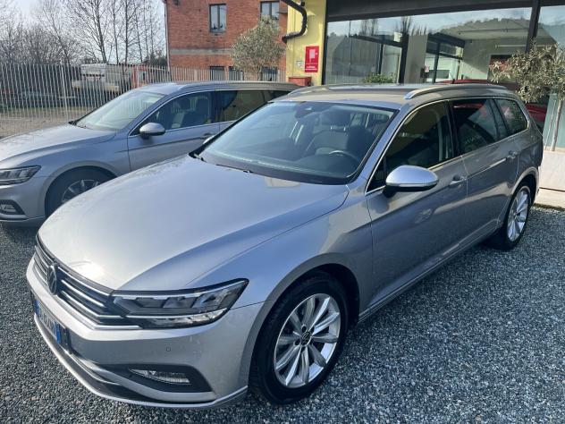 Volkswagen Passat Variant 2.0 TDI SCR EVO DSG Business 04/2021 - Foto 2