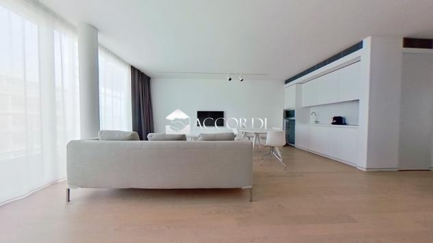 APPARTAMENTO di 3 vani e di 90 mq (JESOLO) rif. DG006D