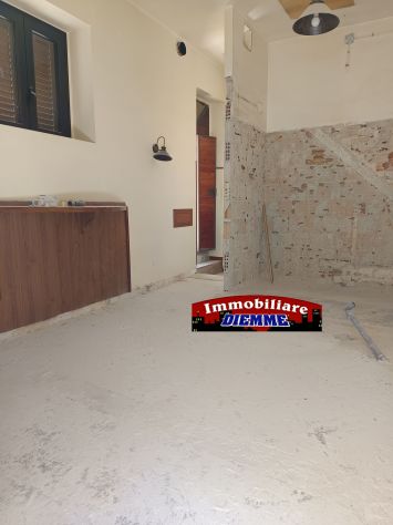 Locale Angolare nel Centro Storico - Foto 5